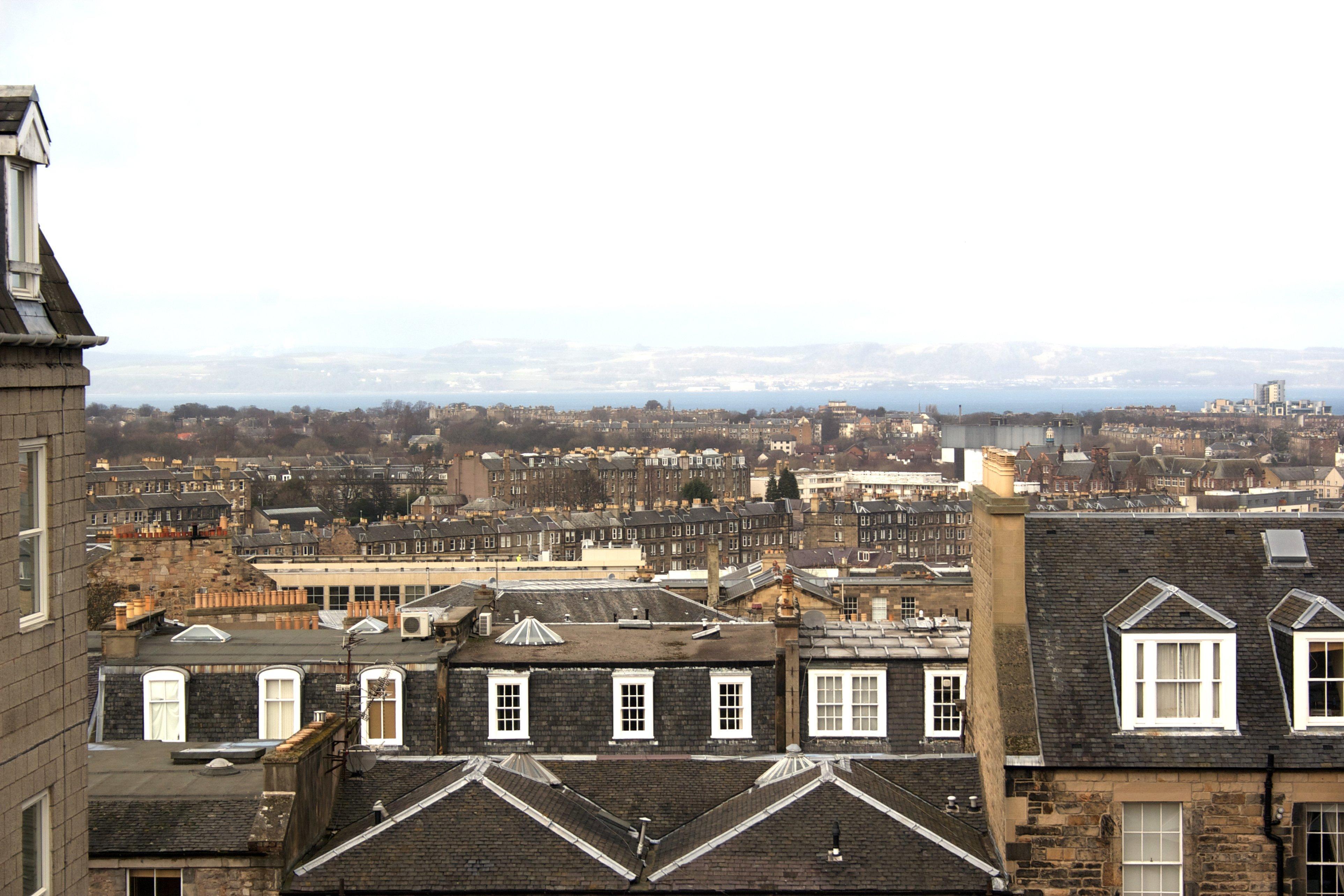 Holiday Inn Express Edinburgh City Centre, An Ihg Hotel Exterior photo